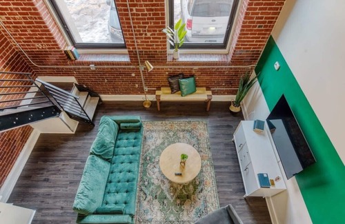 West Philadelphia Apartamento | Sosuite | 2BR Loft w Gym, Lounge, Shared Laundry