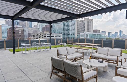 Logan Square Apartamento | Sosuite at The Onyx - Museum District