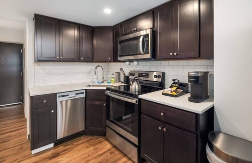 West Philadelphia Apartamento | Sosuite | Studio Loft w W/D, Gym, Lounge