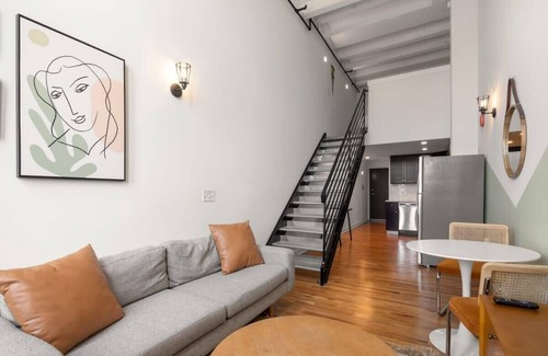West Philadelphia Apartamento | Sosuite | Studio Loft w W/D, Gym, Lounge