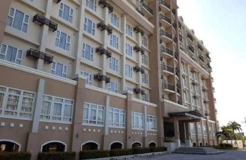 Pasong Tamo Apartamento | Sotogrande Neopolitan Hotel