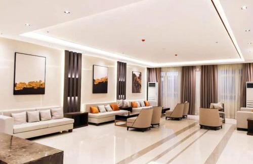 Pasong Tamo Apartamento | Sotogrande Neopolitan Hotel
