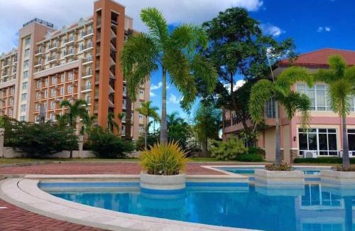 Pasong Tamo Apartamento | Sotogrande Neopolitan Hotel
