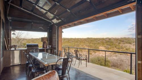 Dripping Springs Casa | Sotol by AvantStay Direct River Access Views
