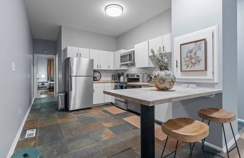 Soulard Casa | Soulard Gem: Stunning Casa in PRIME Spot!