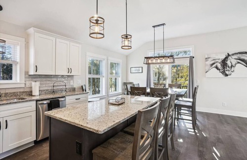 Monteray Shores Casa | Sound Beach/Access,Elevator Pool, HotTub Game Room
