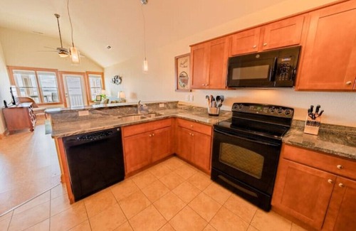 Nags Head Condominio | Sound front condo, pool, water access, & sunsets