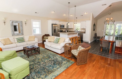 Monteray Shores Casa | 4 BR Soundside home in Monteray Shores Corolla w/Private Pool and loads of Community Amenities