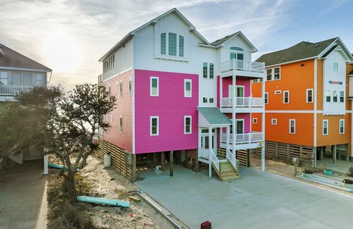 Avon Casa | Soundfront 10BR/11BA home - Prime windsports access, private pool, hot tub ★★★★★