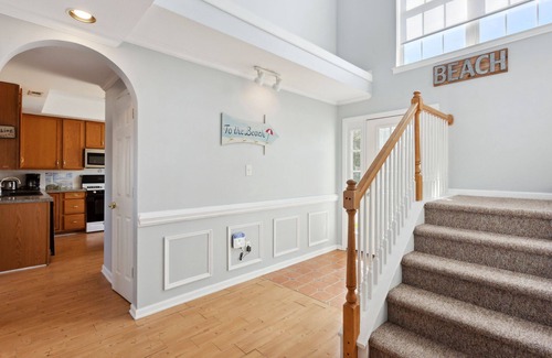 Brigands' Bay Casa | Soundfront Getaway w/ Hot Tub – Dog Friendly