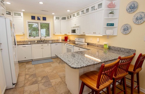 Monteray Shores Casa | MS12, Off Into The Sunset / Soundfront, 6 habitaciones, 4. 5 baños