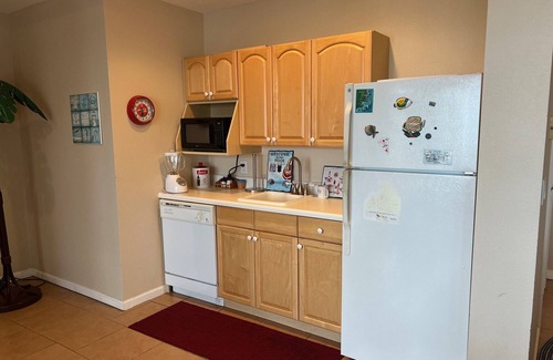 Colington Casa | Soundfront Sunsets! - Huge 6-bedroom/5 bath house - sleeps 15 comfortably!