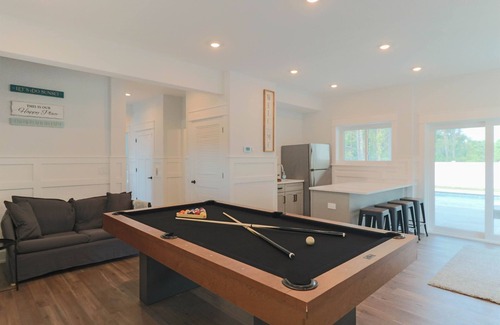 Corolla Casa | Soundfront Sunset Elevator Heated Pool HotTub Golf