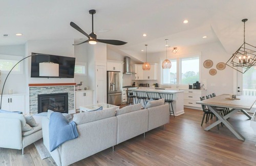 Corolla Casa | Soundfront Sunset Elevator Heated Pool HotTub Golf