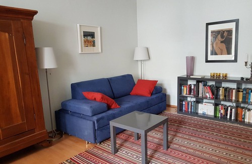 Mitte Apartamento | Ventanas insonorizadas, 1 minuto al metro, 2 paradas al centro, 3 bloques.