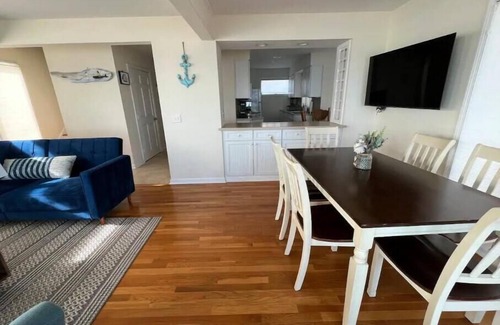 Clinton Casa | Soundscape Beachfront House!