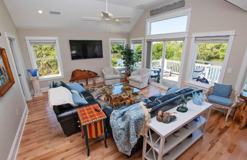 Corolla Casa | Soundside, Hot Tub, Community Pool, Sound Views, VOH1248, Sunset Cottage