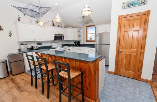 Corolla Casa | Soundside, Private Pool, Hot Tub, Rec Room-VOH50, Castle in the Sand