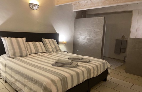 Mornas Villa | Sous le Marronnier Su