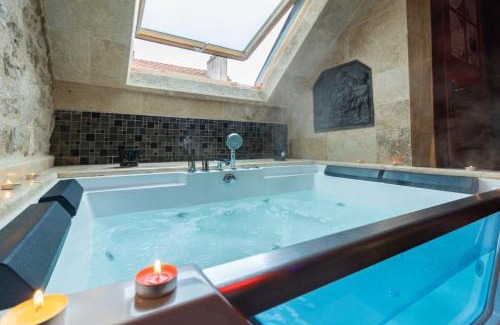 Faubourg-Raines Apartamento | SOUS MON TOI Topdestination-Dijon - Sauna & jacuzzi - Classé 3 étoiles