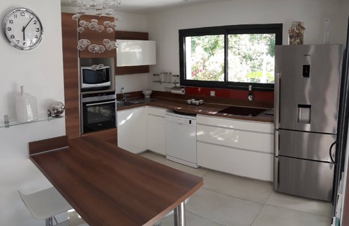 Joyeuse Villa | Moderna villa del sur de Ardèche con piscina (clasificada 4 *)