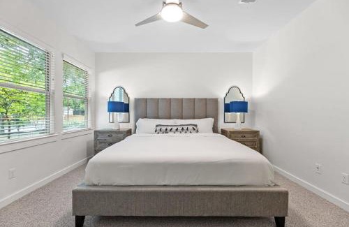 South Manchaca Casa | South Austin Home with a Pool