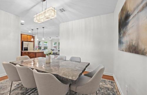South Manchaca Casa | South Austin Home with a Pool
