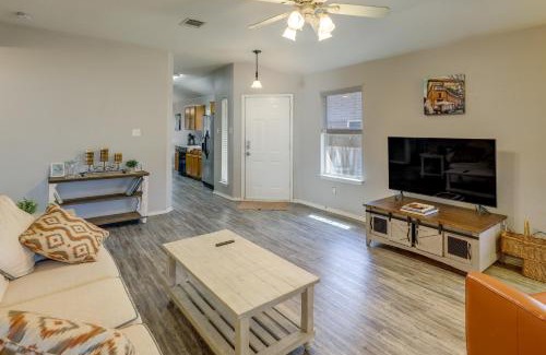 Park Ridge Casa | South Austin Home with Yard Pets Welcome!