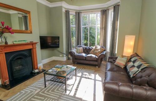 South Cliff Casa | South Bay House