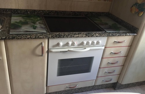 O Milladoiro Condominio | Bonito, cómodo y equipado apartamento en Compostela Sur.