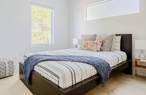 Dawson Casa | South Congress Casita | Artistic as the city of Austin