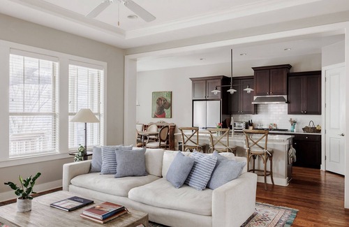 Travis Heights Casa | South Congress Craftsman (Luxury Living--Steps from SoCo)