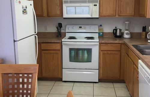 Haines City Casa | Orientado al sur de Orlando casa con 4 dormitorios, 3 baños y piscina con vistas al lago