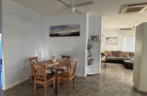 South Hedland Casa | South Hedland 3x1 Comfy and Spacious Accommodation.