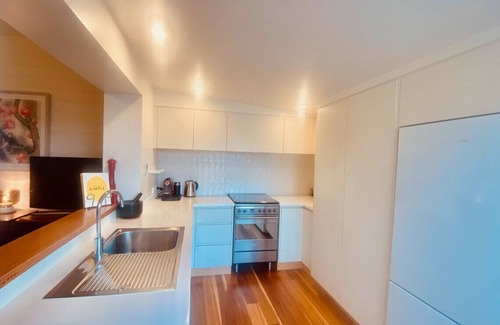 South Hobart Casa | South Hobart - Sanctuary Quality & Comfort