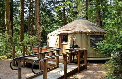 Florence Cabina | South Jetty RV & Camping Resort