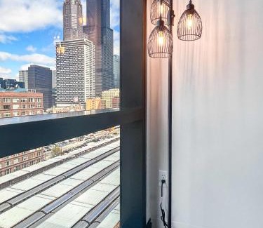 The Loop Apartamento | South Loop Rooftop With In & Out Parking 1