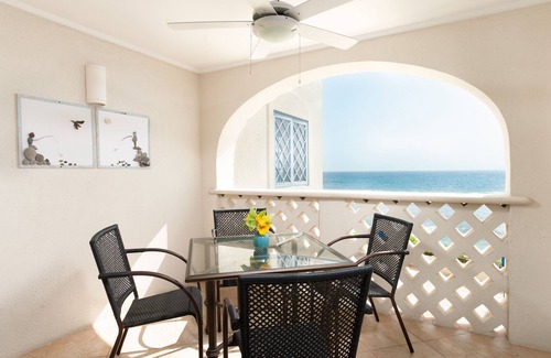 Hastings Condominio | South Ocean Villas 203 con impresionantes vistas