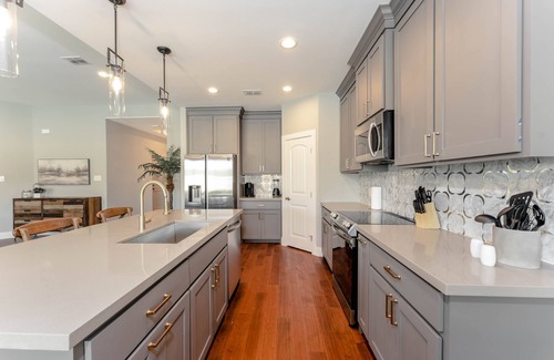 Port Isabel Casa | South Padre Island Luxury 4-Bedroom Home with Private Pool and Hot Tub