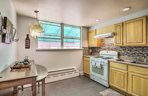South Philadelphia Casa | South Philly Townhome: 3 Mi to Center City