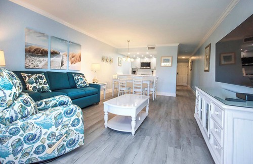 Captiva Casa | South Seas Beach Villa 2217: Your Island Escape with Stunning Gulf Views!