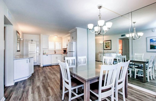 Captiva Casa | South Seas Marina Villa 704 - Gulf & Marina Views