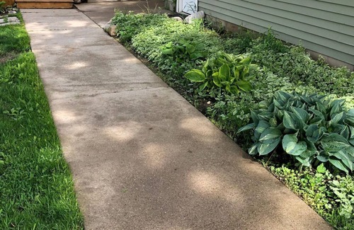 Benzonia Casa | South St Bungalow~ Great outdoor space with large private deck and yard!