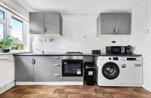 Coldharbour Casa | South Stays 3