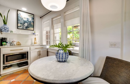 Beach Park Apartamento | South Tampa Studio in Desirable Historic District!