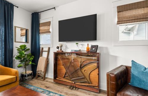 Greenwood Casa | Southbound Stays - Country Cottage