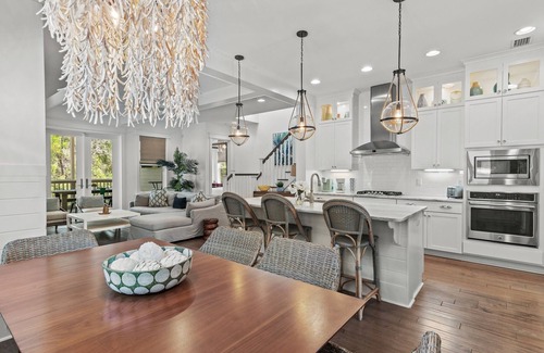 Santa Rosa Beach Casa | Southern Attitude | 4BR/4.5BA Luxury Home | Golf Cart, Bikes & Resort Pools