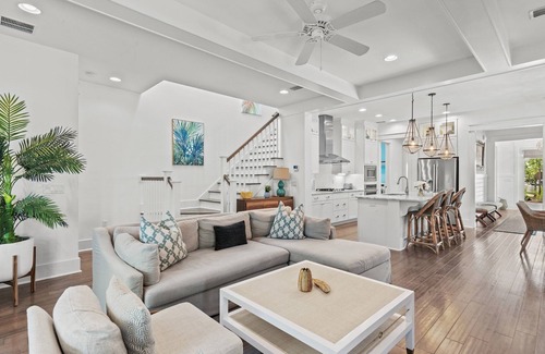 Santa Rosa Beach Casa | Southern Attitude | 4BR/4.5BA Luxury Home | Golf Cart, Bikes & Resort Pools