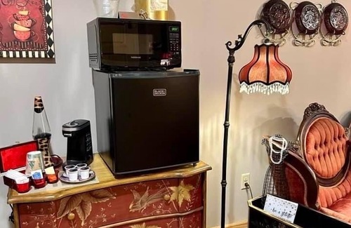 Stanardsville Casa | Southern Belle Rm. 101