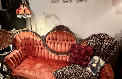 Stanardsville Casa | Southern Belle Rm. 101